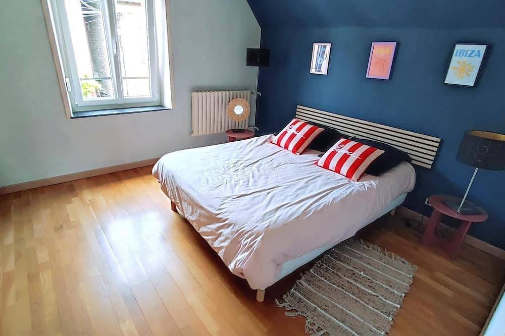 Apartamento entero, La Maison Du Voyageur Toqué in Charleville-Mézières, Ardenas