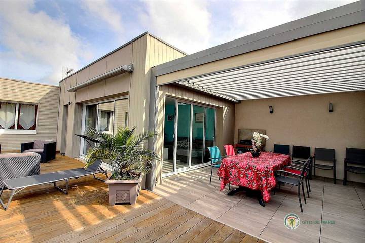 Gîte pour 4 personnes, avec jardin ainsi que piscine et terrasse à Saint-Cast-le-Guildo - 4