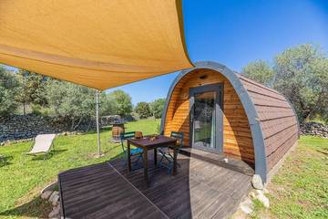 Gîte pour 2 personnes, avec jardin et terrasse à Montegrosso