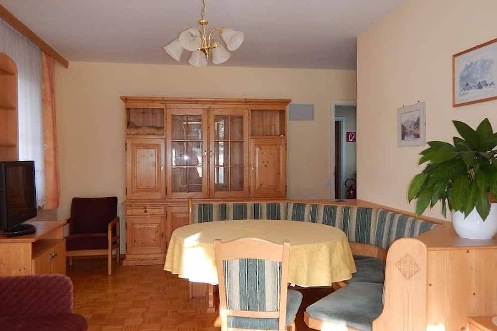 Ganze Wohnung, Ferienwohnungen Rojer - Apartment/Wohn-Schlafraum/Dusche, Wc in Rottenmanner und Wölzer Tauern, Irdning