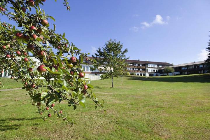 Hôtel pour 2 personnes, avec piscine ainsi que jardin et sauna