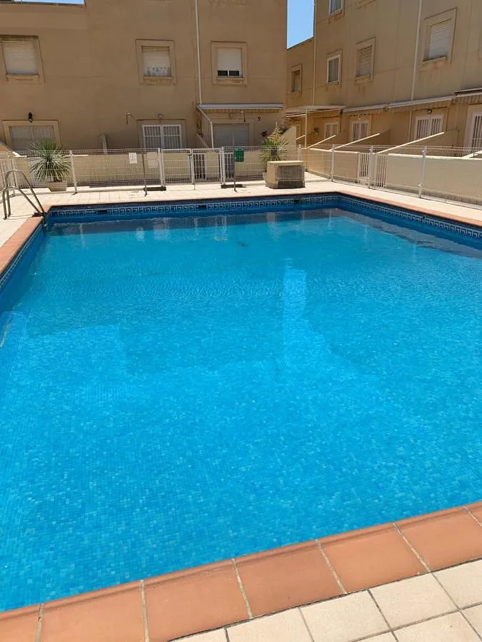 Apartamento de vacaciones para 7 personas, con terraza y piscina - 1