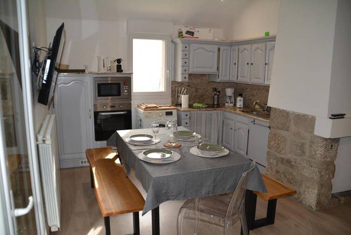 Location de vacances pour 7 personnes, avec vue et jardin à Fraissinet-de-Lozère - 4