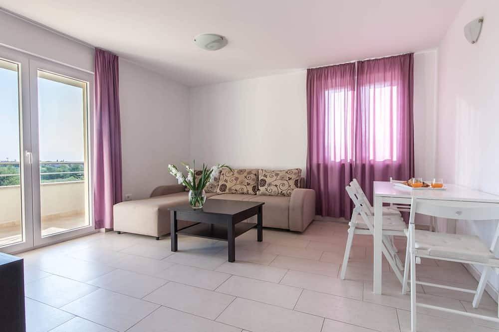 Ganze Wohnung, Wohnung in Monterol mit Terrasse und Garten in Umag, Umag und Umgebung