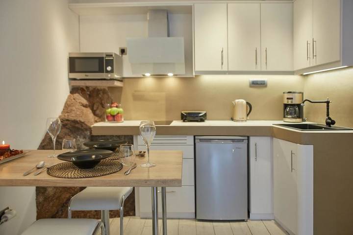 Location de vacances pour 2 personnes, avec vue et terrasse dans Poros - 4