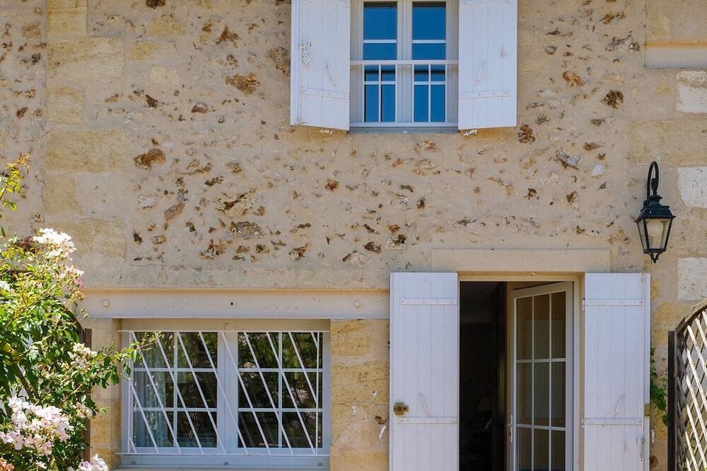 Domaine le Mathelin - Gîte Pomerol - un séjour dans les vignobles in Lamothe-Montravel, Périgord Pourpre
