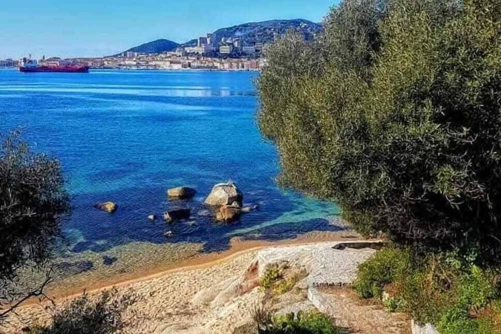 Magnifique bas de villa climatisé 70m2 + terrasse vue mer 48m² tout confort in Grosseto-Prugna, Region de Ajaccio