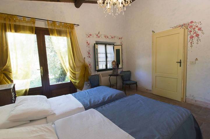 Splendida villa indipendente con A/C, vasca idromassaggio, piscina privata, internet, TV, patio in Montecatini Terme, Provincia di Pistoia