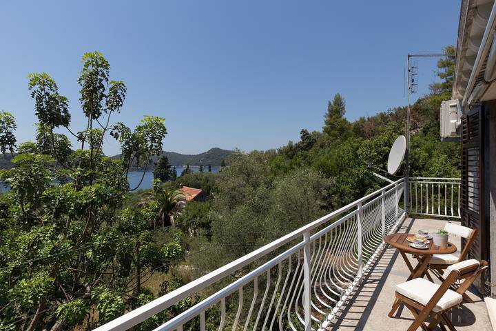 Ferienwohnung für 6 Personen, mit Balkon und Meerblick - 1