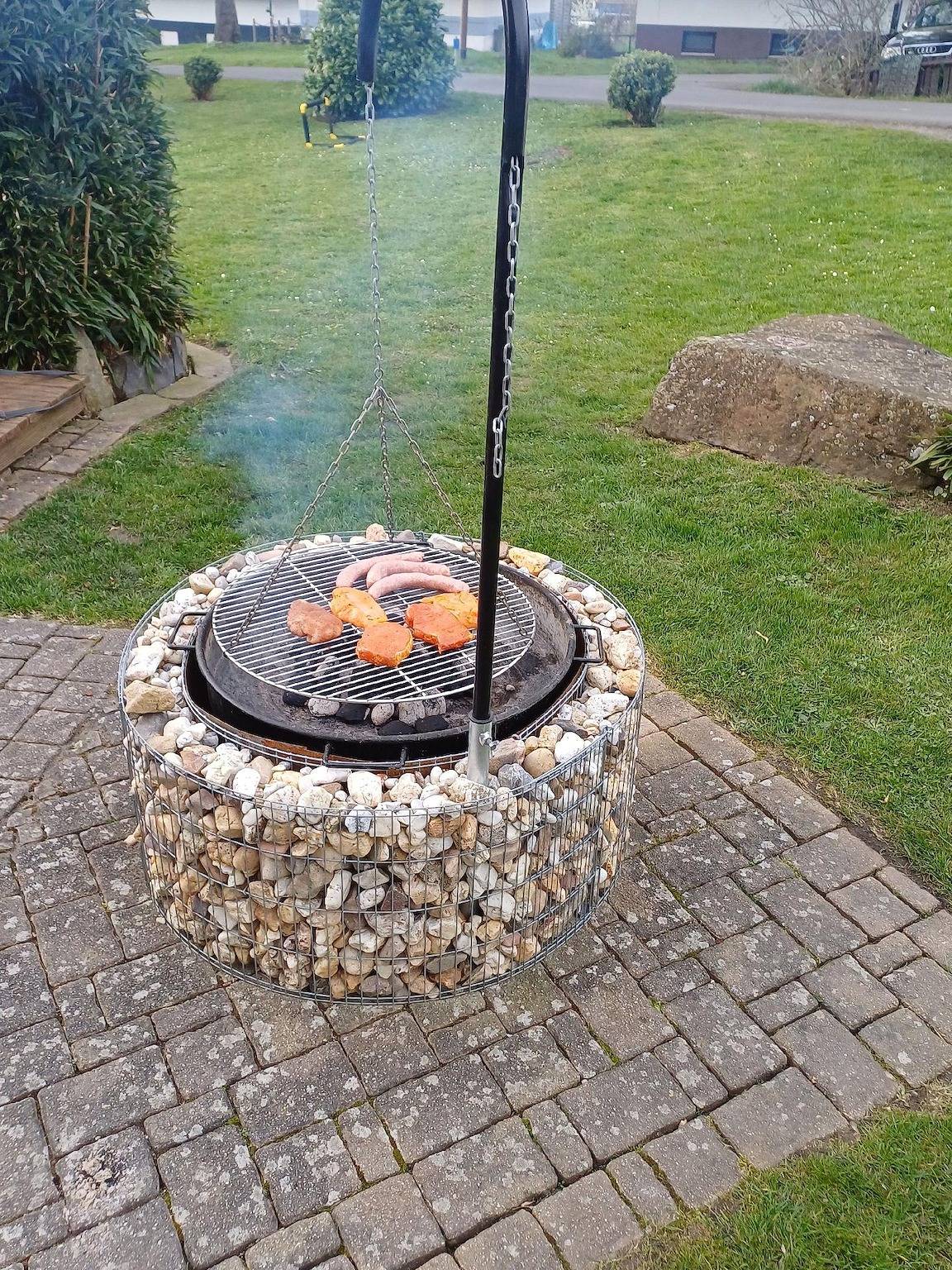 Ferienhaus mit Badezuber und Außendusche in Silbersee, Frielendorf