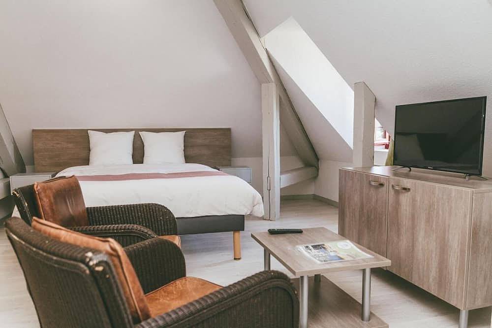 Entire apartment, 300m from resort center, parking, tv, ski locker, 18-23m², Le Collet d'Allevard in Allevard, Isère
