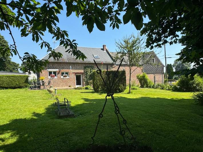 Location de vacances pour 6 personnes, avec jardin dans Bazentin