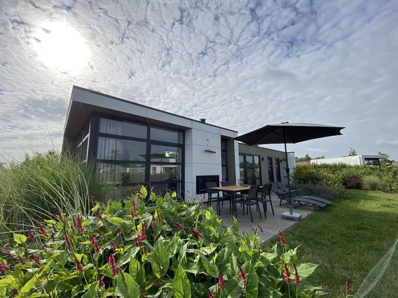“Water Lily” with air conditioning in IJssel