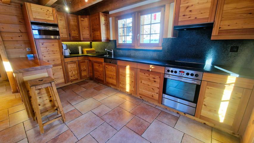 Location de vacances pour 6 personnes, avec terrasse et jardin à Evolène - 4