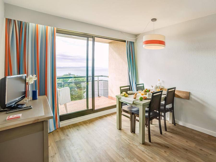 Pierre & Vacances Résidence Les Balcons de Collioure - Studio 4 personnes - 1 alcôve de couchage - Terrasse ou balcon in Côte Vermeille, Collioure