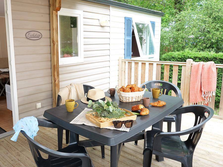 Camping Vieux Moulin - Mobilhome 4 personnes - Mobil Home Confort 2 chambres in Vensac, Région de Lesparre-Médoc