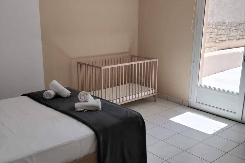 New: Emma's house in Carpentras, Parc naturel régional du Mont-Ventoux