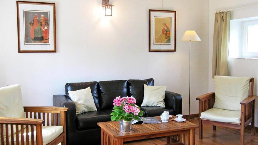 Location de vacances pour 5 personnes, avec jardin et vue, adapté aux familles à Ploumilliau - 3