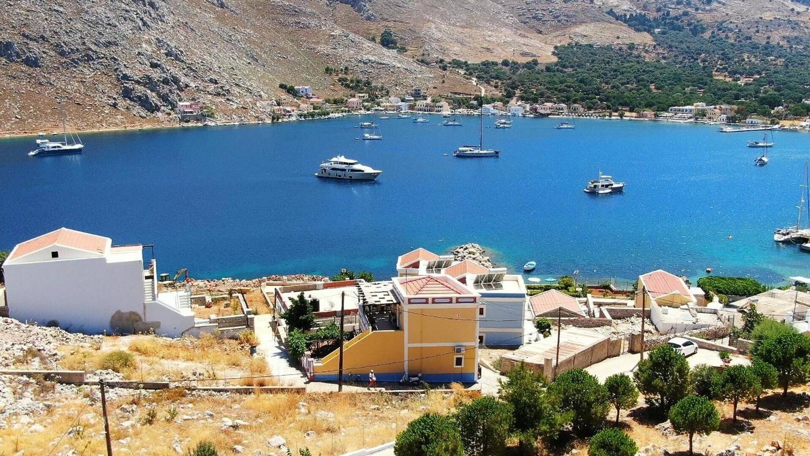 Ολόκληρο το διαμέρισμα, Διαμέρισμα διακοπών για 2 άτομα με κήπο in Σύμη