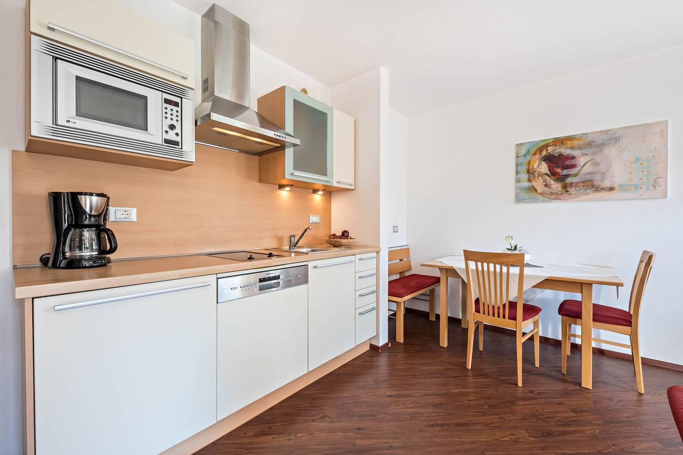 Appartamento intero, Accogliente appartamento per vacanze "Tischlerhof - Typ C" con Wi-Fi e vista sulle montagne in Comune di Tirolo, Val Passiria