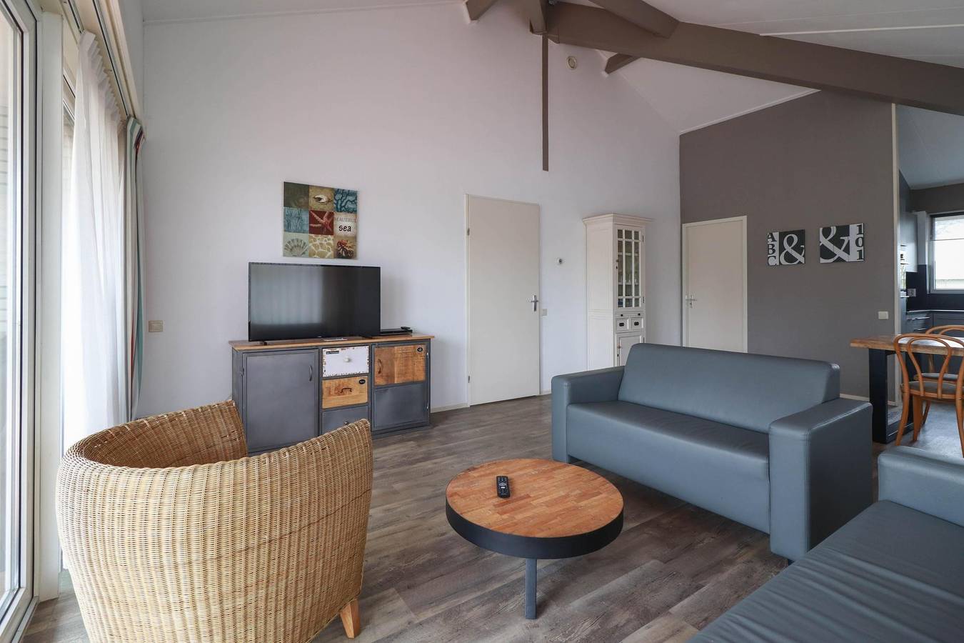 Beach Resort Makkum — Star Deluxe with Sauna - 6 persons in Makkum, Lake Ijssel