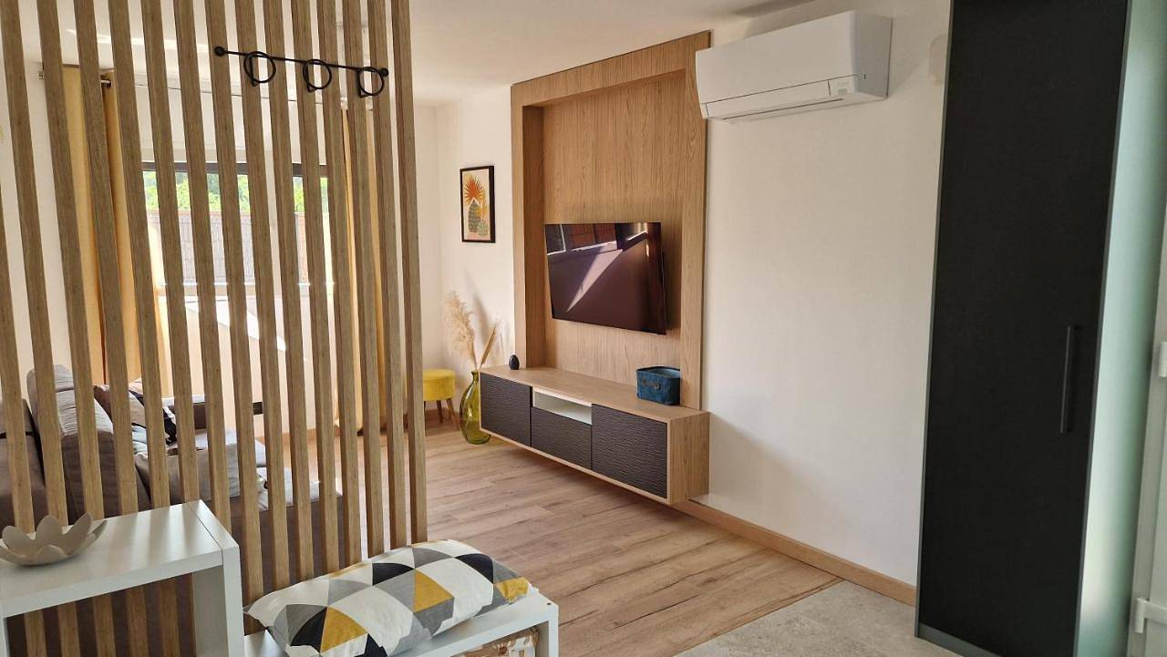 Appartement entier, One-Bedroom Apartment in Villard-Bonnot, Isère