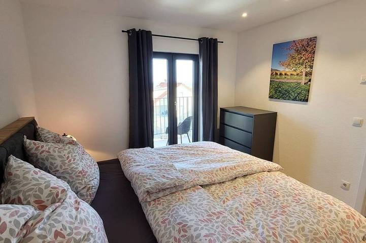 Ferienwohnung für 4 Personen, mit Balkon in Maikammer - 2