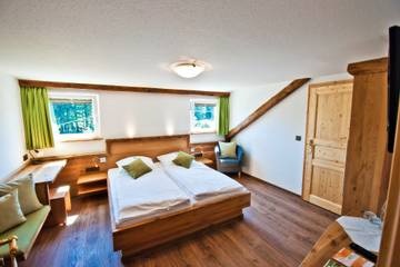 Hotel für 5 Personen in Furtwangen, Hochschwarzwald, Bild 3