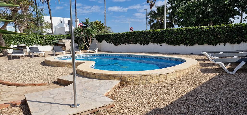 "Primavera“@Marisol: 50m zum Strand, Privat-Pool, A/C, Wifi, Hundestrand in Platja de Riumar (Deltebre), Riumar