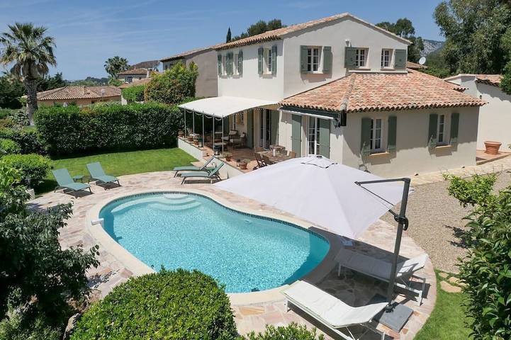 Villa für 7 Personen, mit Garten - 1