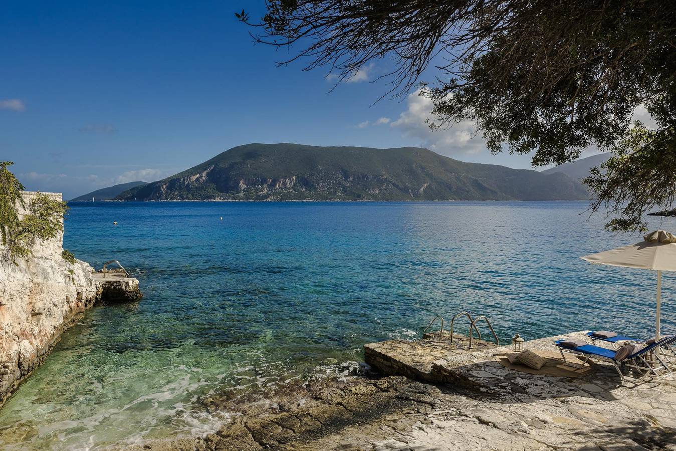 Alexander in Fiskardo, Kefalonia