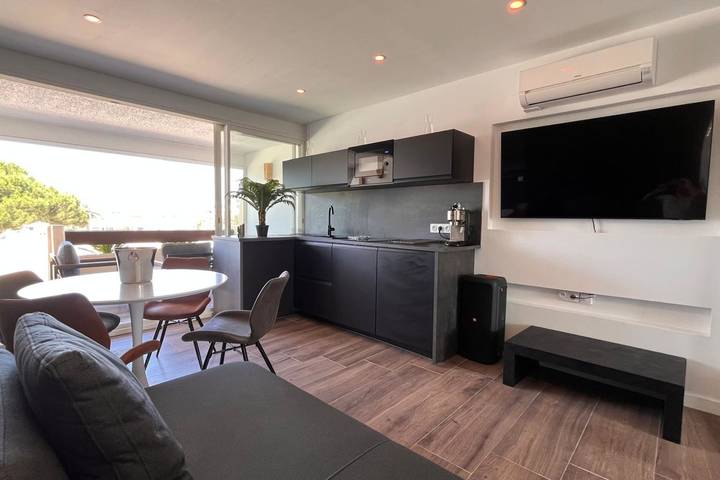 Gîte pour 2 personnes, avec terrasse dans Plage Naturiste (Le Cap d'Agde) - 4