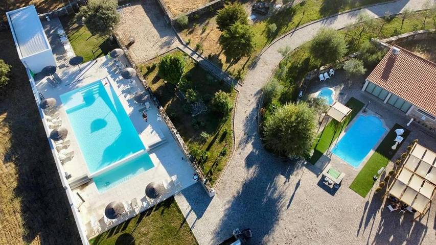 Pousada para 2 pessoas, com piscina e jardim em Portugal