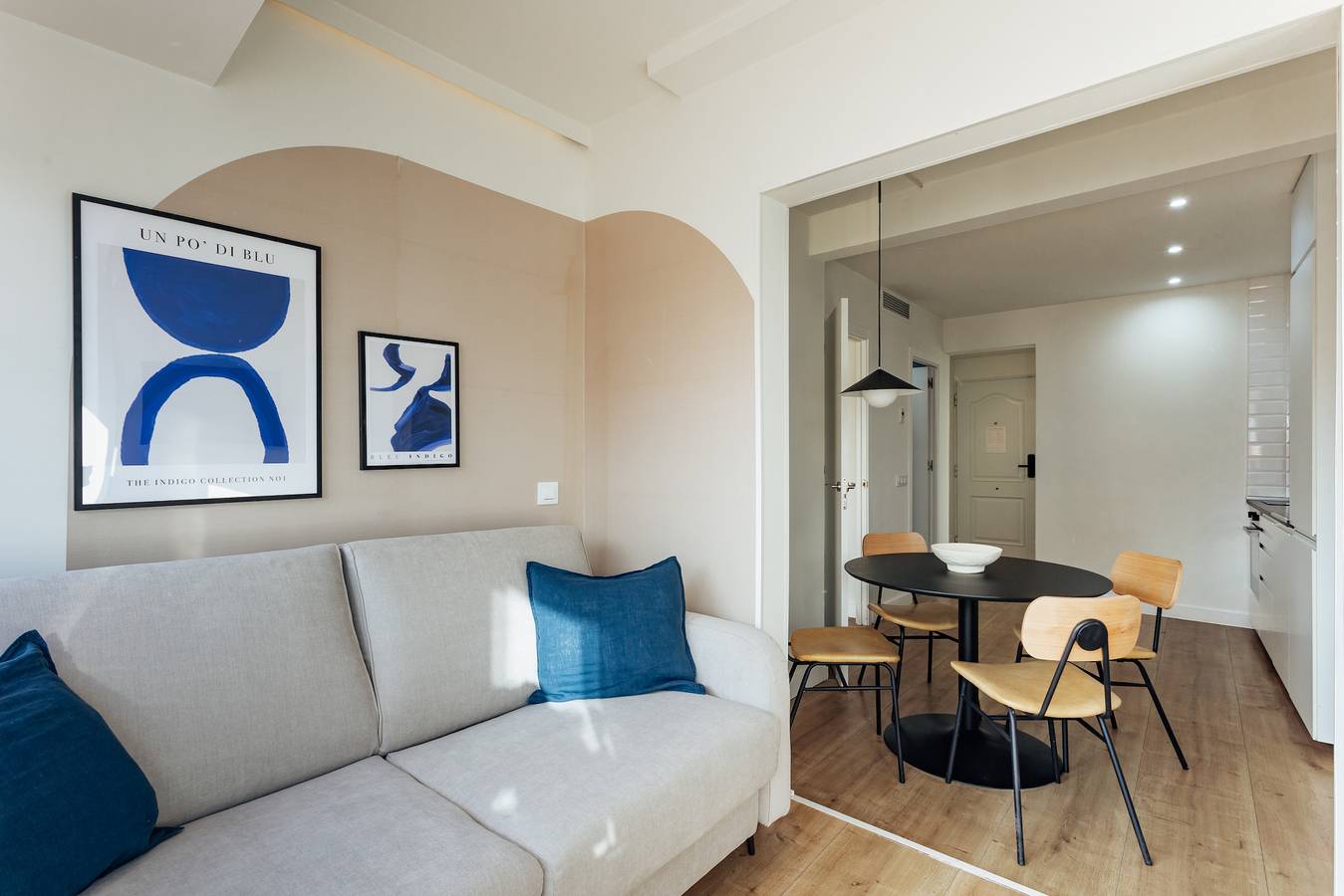 Apartamento entero, Apartamento de vacaciones para 6 personas con balcón/terraza in Hospitalet de Llobregat, Barcelonés
