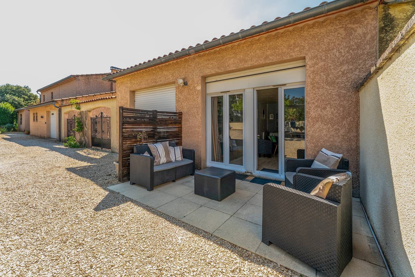 Ganze Wohnung, Appartement 'Terrasse Piscine' mit Wlan in Vallabrix, Nimes und Umgebung