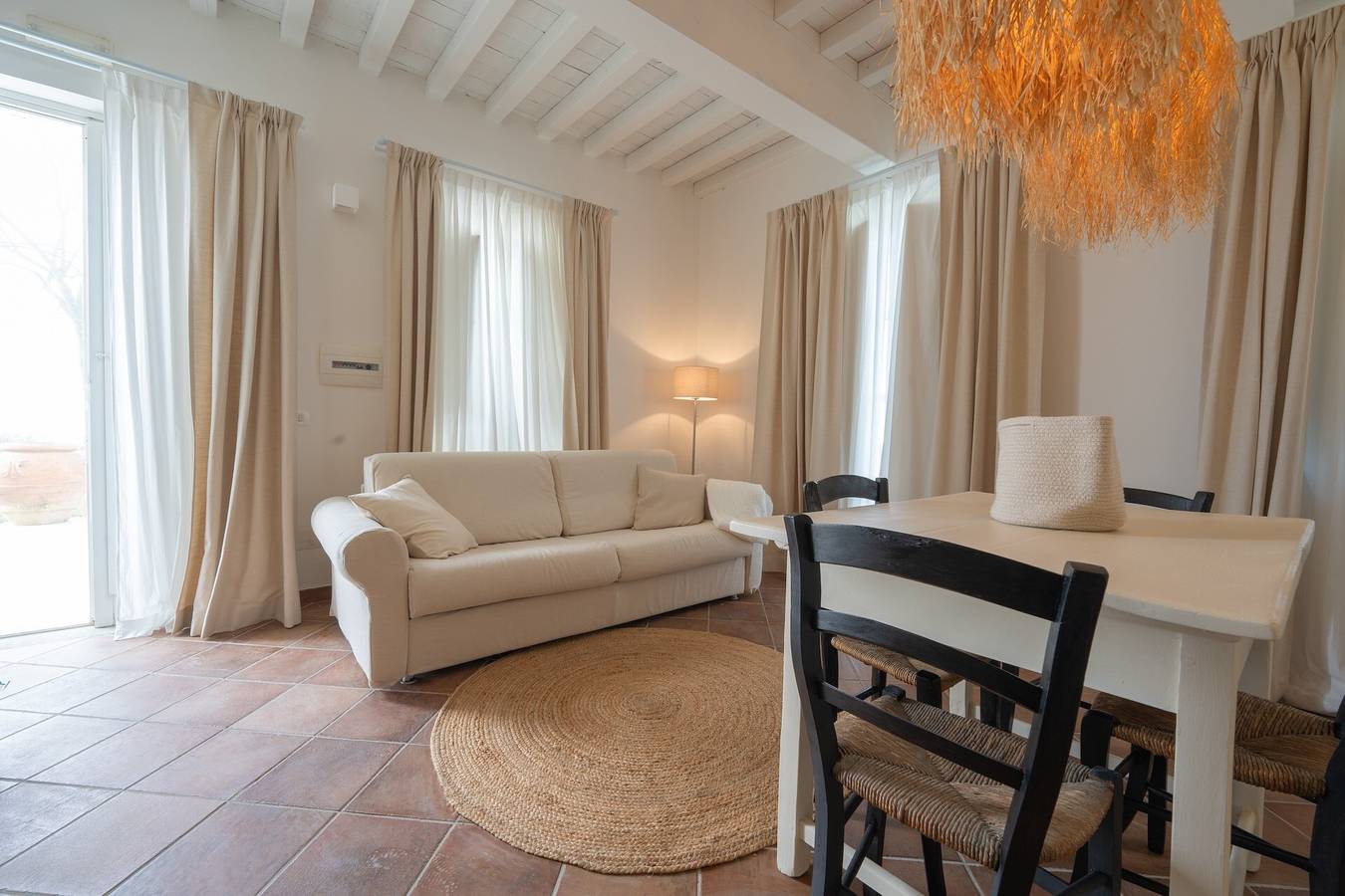 Apartamento entero, Apartamento vacacional "Peonie" con piscina compartida, jardín compartido y Wi-Fi in Provincia de Siena