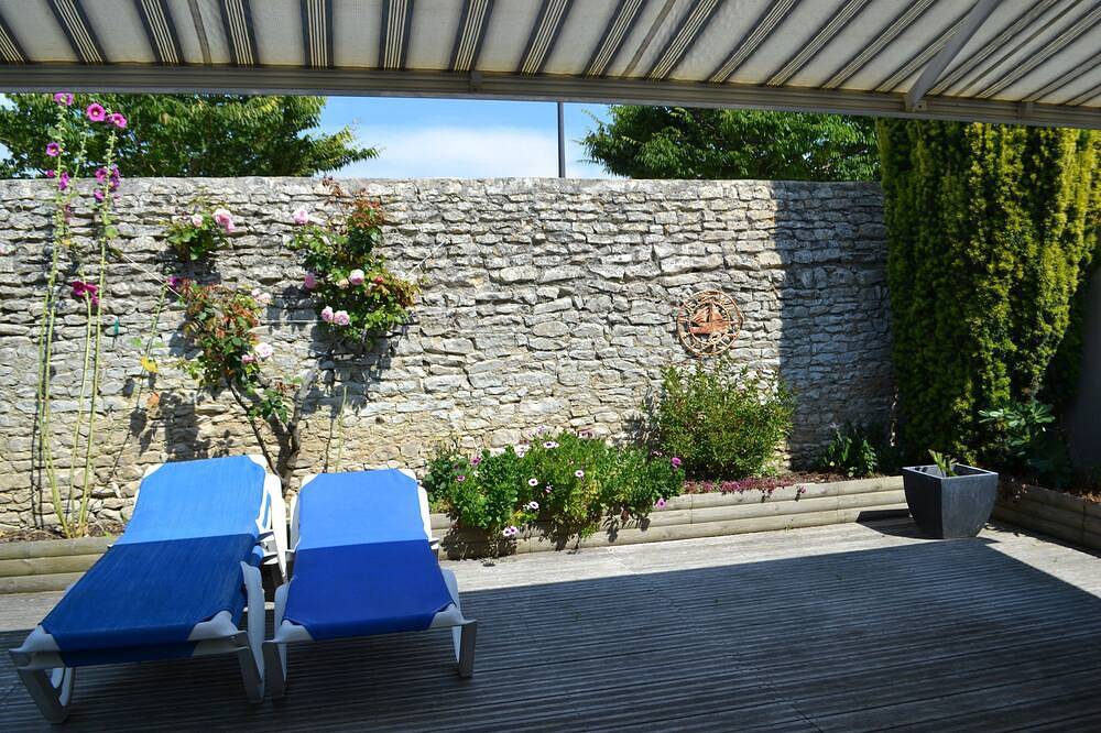Wohnung Typ 3 Maisonette geschlossenen Hof Zimmer am Meer und Hafen - Garage in Saint-Martin-de-Ré, Ile de Re