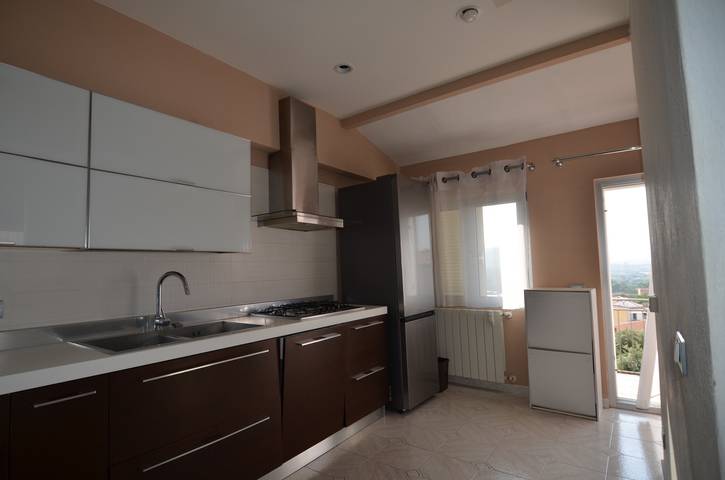 Gîte pour 6 personnes, avec terrasse à Tanaunella - 4