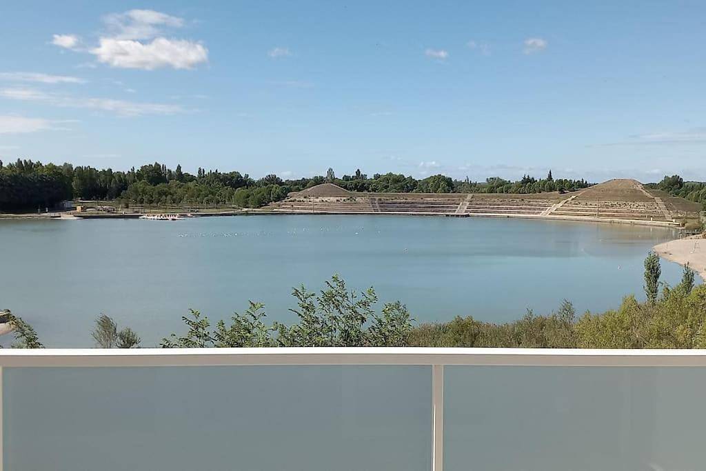 Appartement entier, Appartement climatisé au coeur de la Provence lac et parcs d'attractions 10mn Avignon in Monteux, Vaucluse