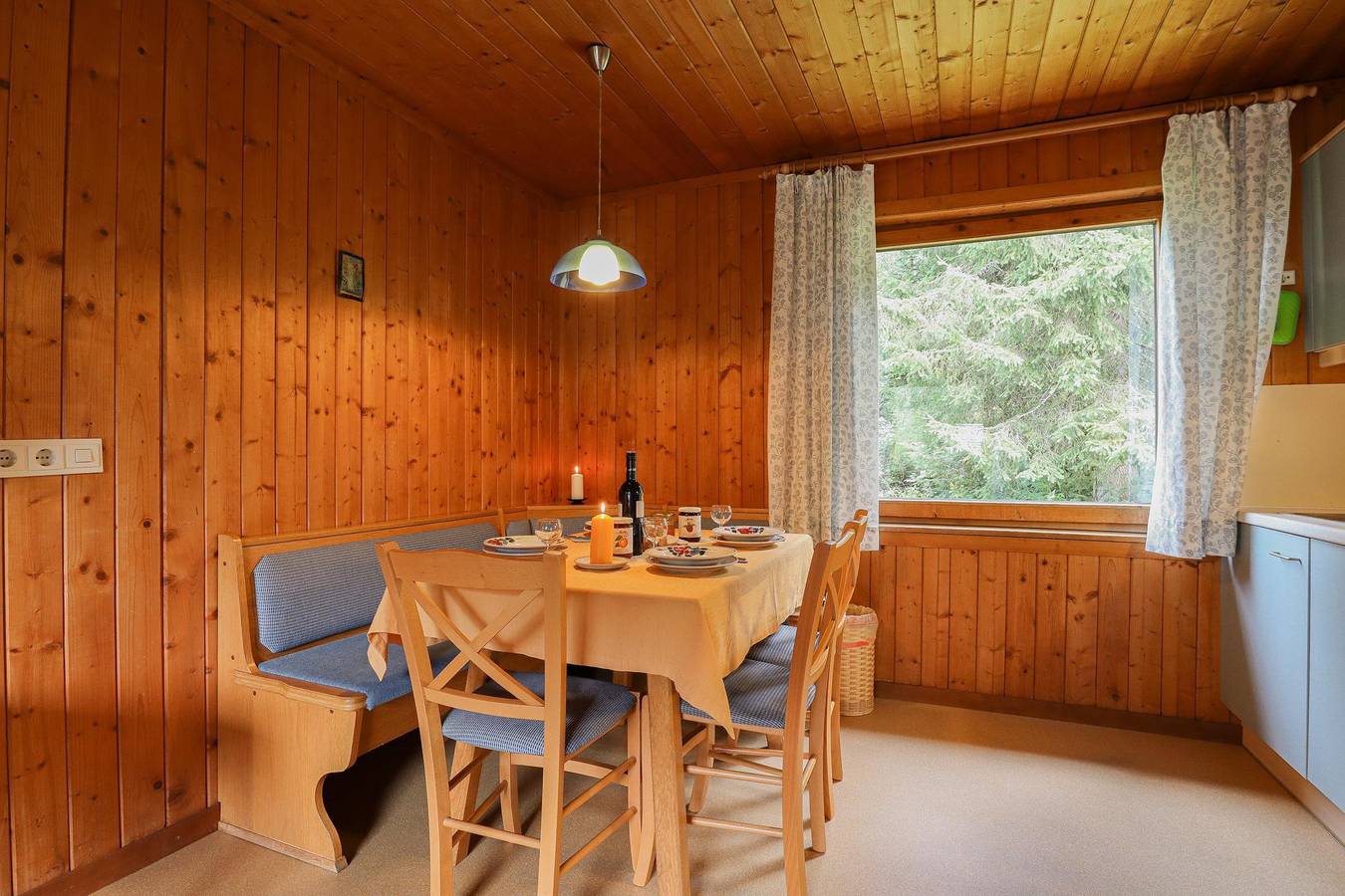 Ganze Ferienwohnung, Ferienwohnung für 6 Personen mit Balkon in Sankt Jakob in Defereggen, Osttirol