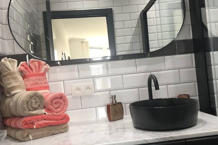Appartamento intero, Cozy pied a terre in Brussels Capital of Europe. in Koekelberg, Fiandre