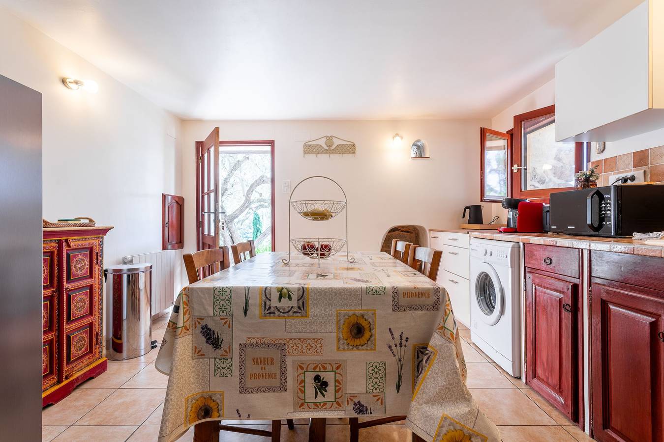 Casa vacanze “La Fenière” con vista montagna, terrazza privata e Wi-Fi in Collobrières, Costa mediterranea (Francia)