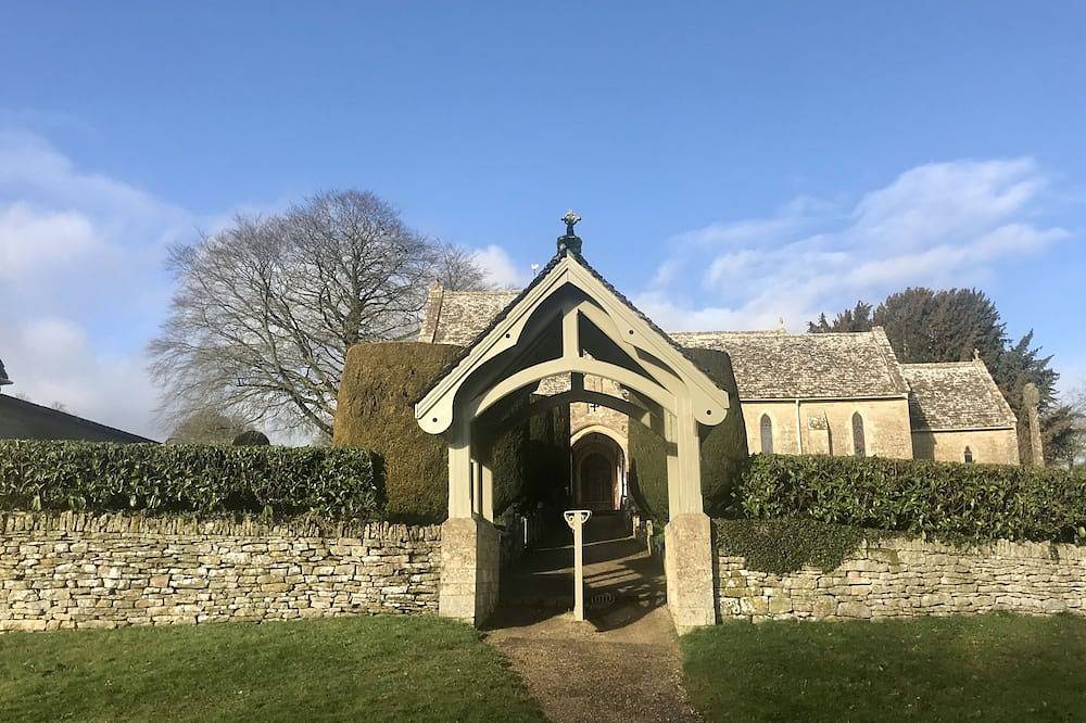 Apartamento entero, Hermoso estudio recientemente convertido en el idílico pueblo de Cotswold. in Gloucestershire
