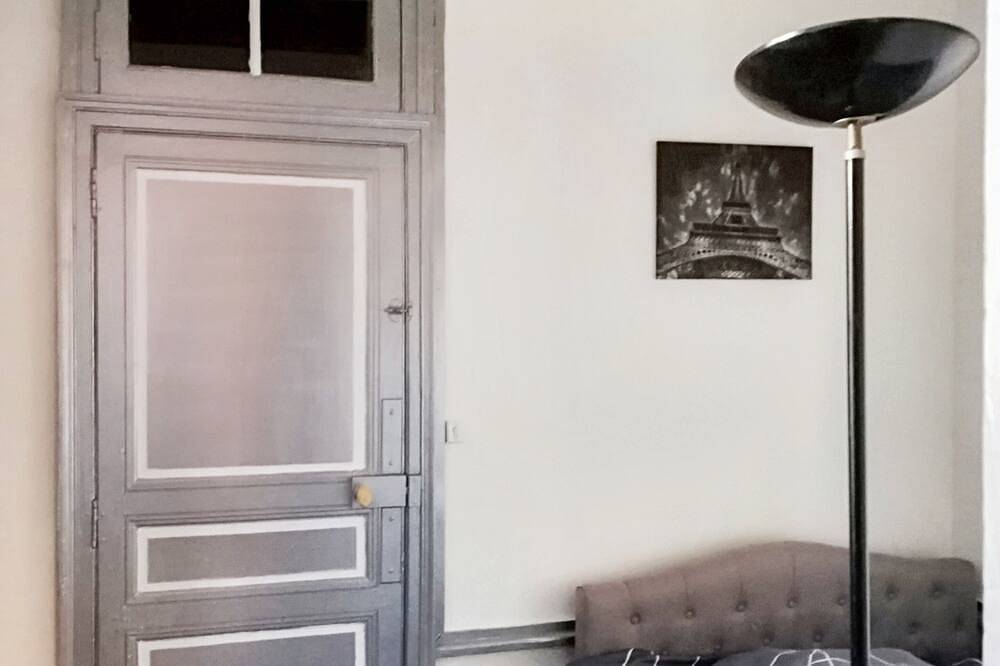 Ganze Wohnung, Homerez - Moderne Wohnung in Sens, 45m² + Parkplatz in Sens, Yonne