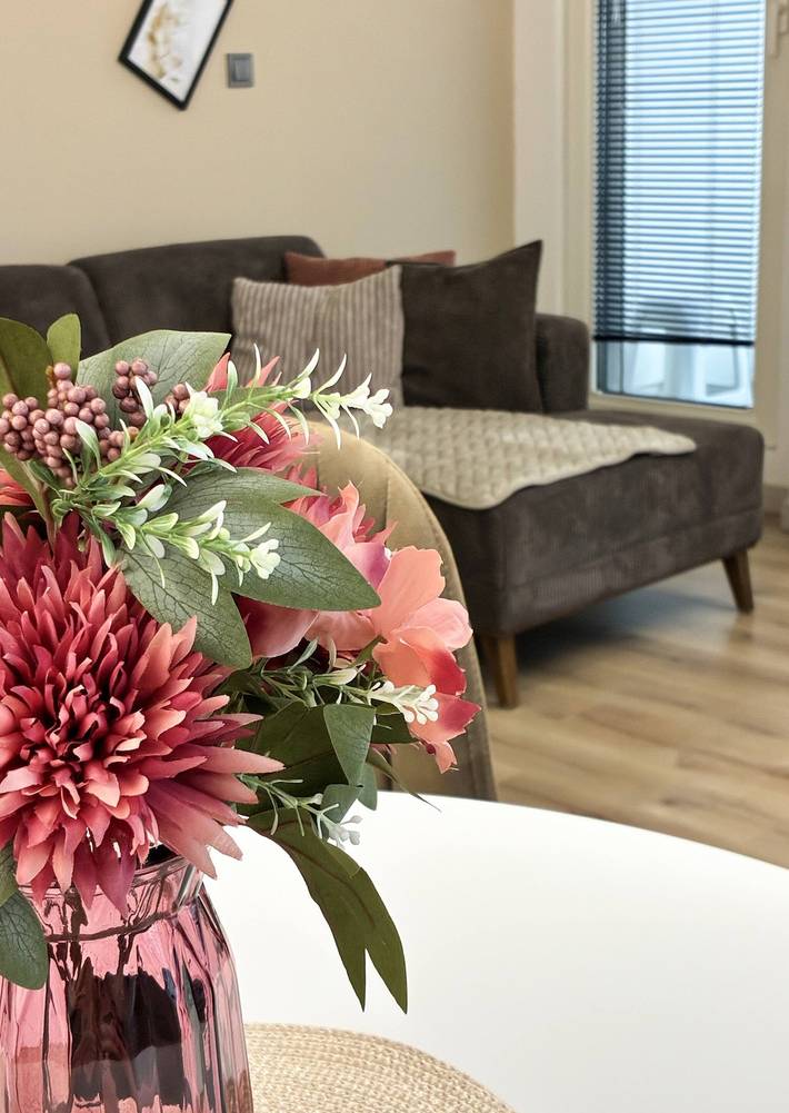 Ganze Wohnung, Luxus-Wohnung im 19. Stock mit Pool, Spa und Parkplatz in Skopje, Nordmazedonien