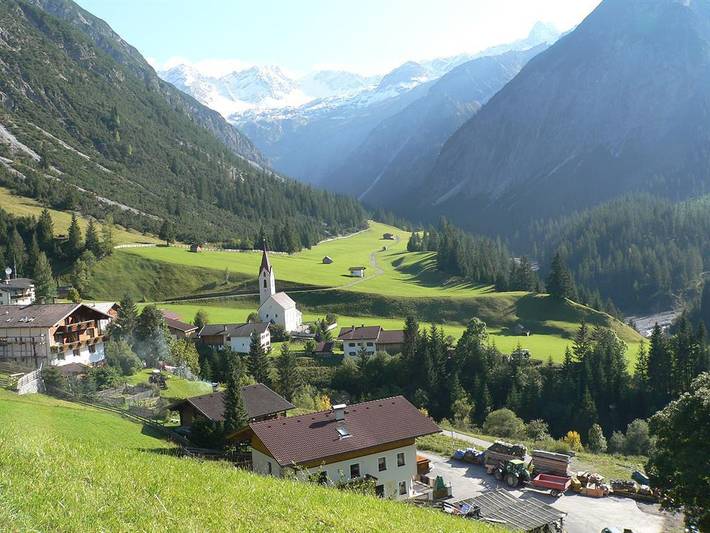 Ganze Ferienwohnung, Rolis urgemütliche Berghütte in Lechtaler Alpen, Gramais