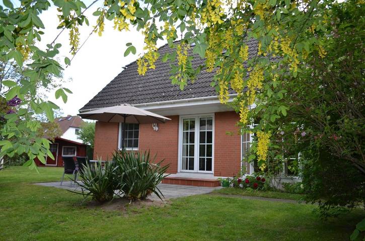 Ferienhaus für 6 Personen, mit Terrasse und Garten in Binz