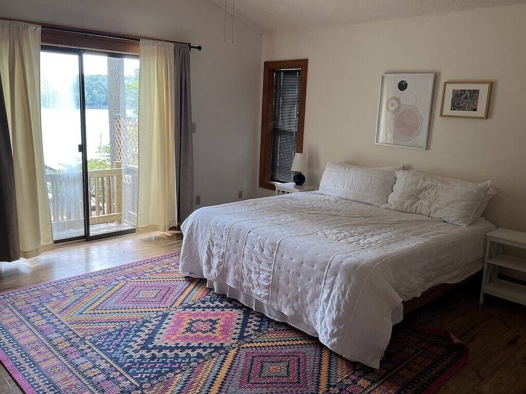 Lake Gaston A Frame- Private Beach & dock in Lake Gaston