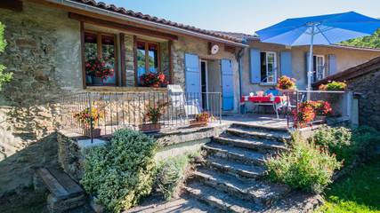 Location de vacances pour 5 personnes, avec jardin à Montferrier