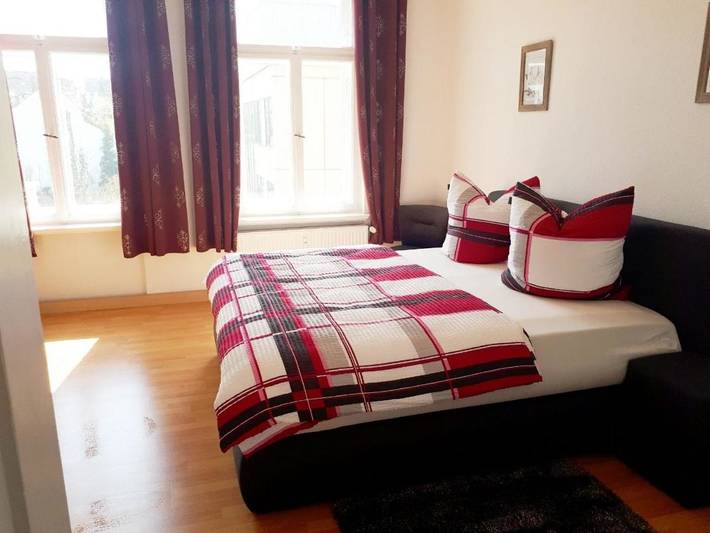 Ferienwohnung für 7 Personen, mit Balkon und Garten sowie Ausblick in Altenburg - 2